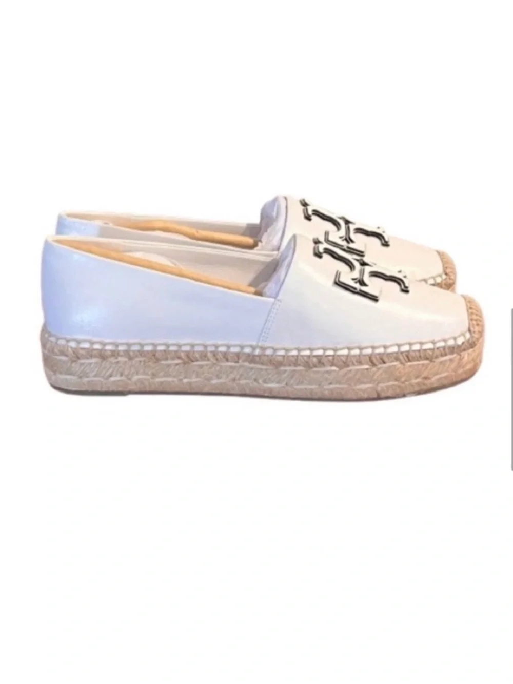 🆕- Tory Burch PLATFORM ESPADRILLE in White. Size: 7 Brand New in Box. Beautiful